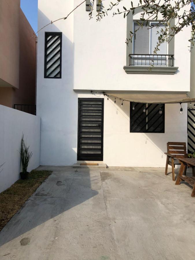 Comfortable And Private House 2 Bedrooms Wifi Parking Freeモンテレー エクステリア 写真